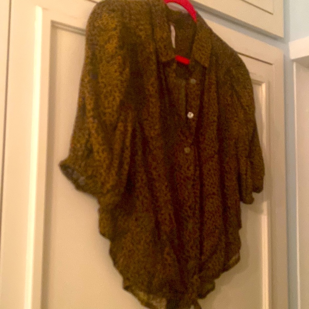 Free People leopard puffed sleeve shirt